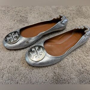 Tory Burch Metallic Silver Reva Logo Ballet Flats